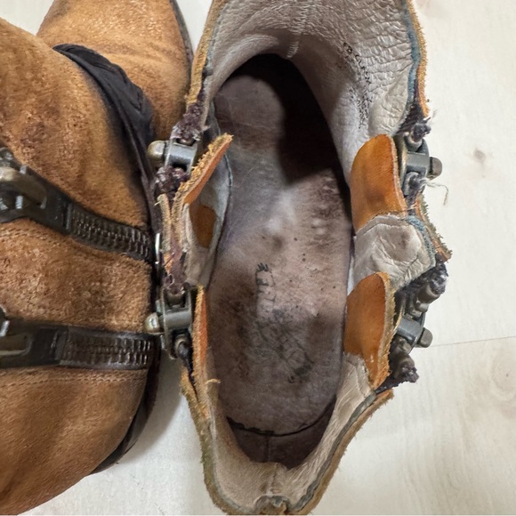 Freebird by Steven Clash Leather Ankle Boot Women's 9 Distressed Bootie Tan - Picture 10 of 15